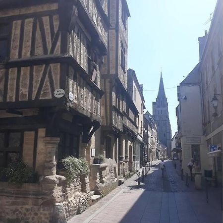 Ferienwohnung Au Coeur Du Vieux Bayeux, Logement De Charme Exterior foto